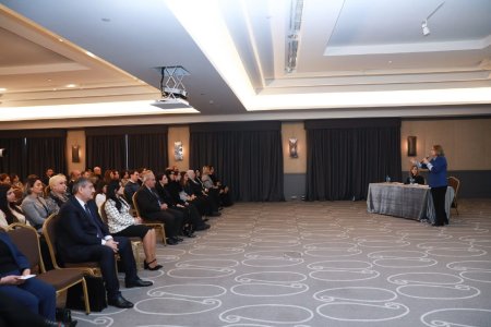 Gəncə şəhər Nizami bələdiyyəsi “Bələdiyyələrdə yaradılmış gender komissiyalarının işinin gücləndirilməsi” mövzusunda keçirilən konfransda təmsil olunub