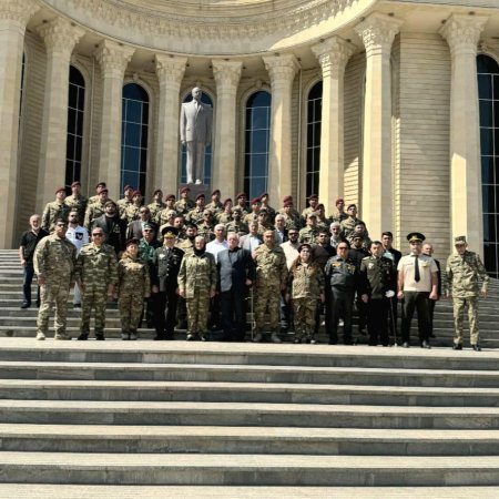 Qarabağ Qaziləri İctimai Birliyinin Gəncə Filialı Ümummilli Lider Heydər Əliyevin 102-ci ildönümünü qeyd ediblər
