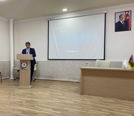 Gəncə Şəhər Birləşmiş Xəstəxanasında Ulu Öndər Heydər Əliyevin 102-ci ildönümünə həsr olunmuş tədbir keçirilib