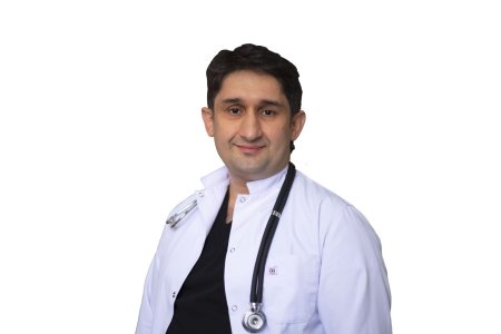 Dr. Yunis Həsənov – Azərbaycanda Ürək-Damar Cərrahiyyəsinin Tanınmış Siması